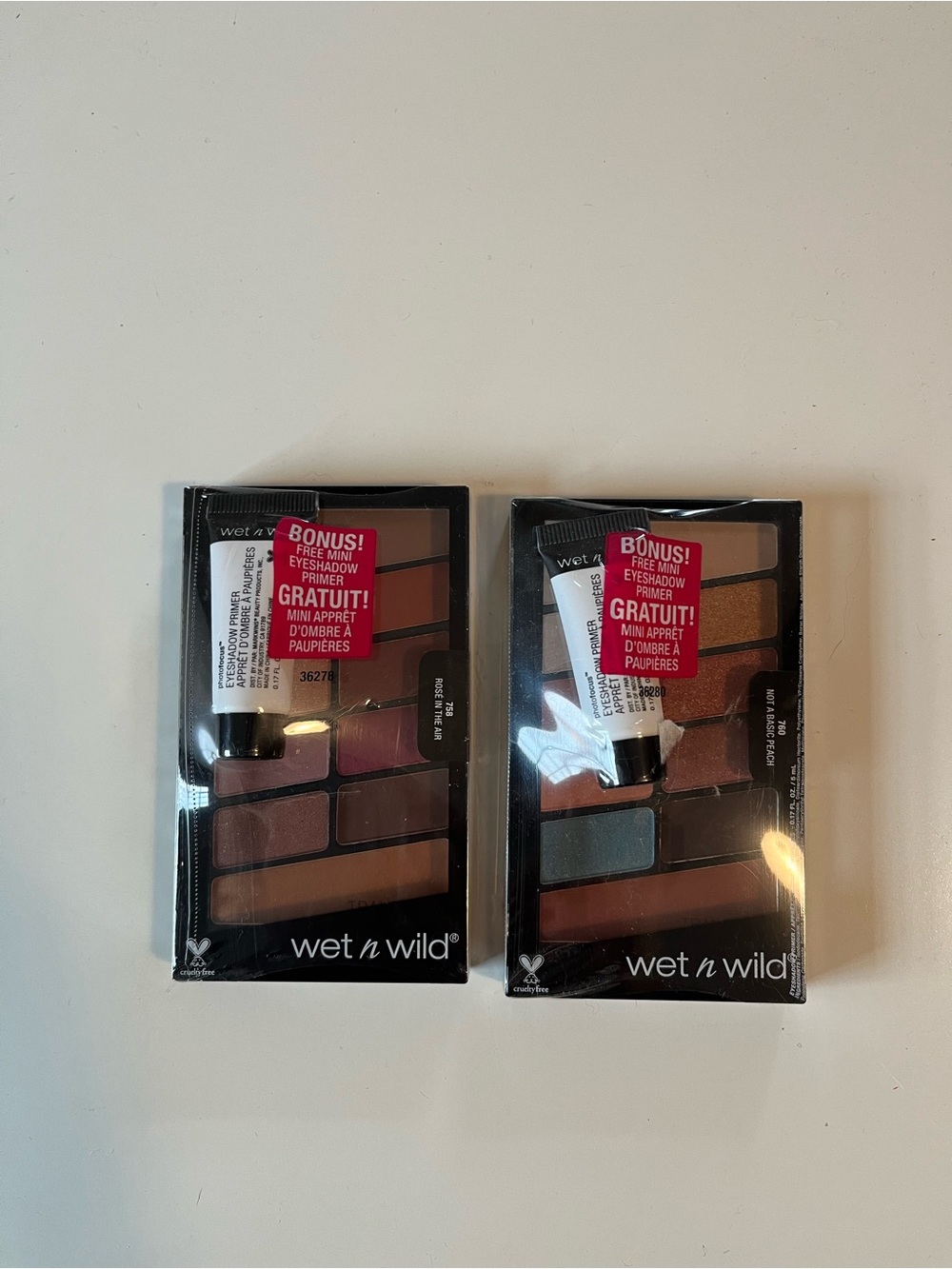 Wet n Wild Color Icon Eyeshadow Palette Not A Basic Peach & Rose In Air Primer